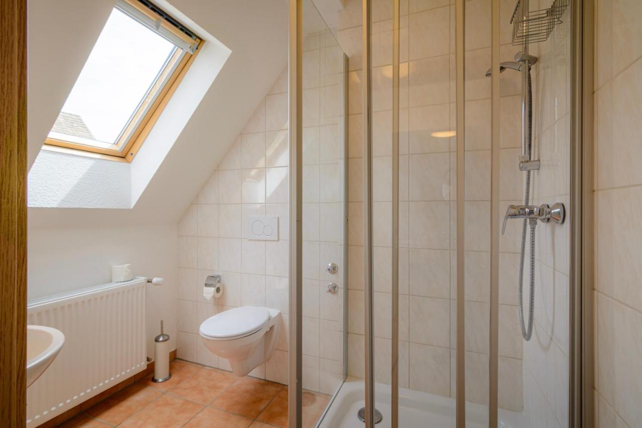 Hotel Zum Engel In Speyer - Roemerberg Berghausen  ภายนอก รูปภาพ