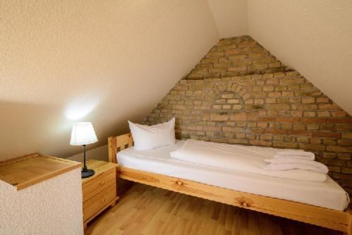 Hotel Zum Engel In Speyer - Roemerberg Berghausen  ภายนอก รูปภาพ