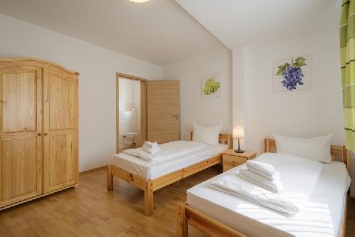 Hotel Zum Engel In Speyer - Roemerberg Berghausen  ภายนอก รูปภาพ